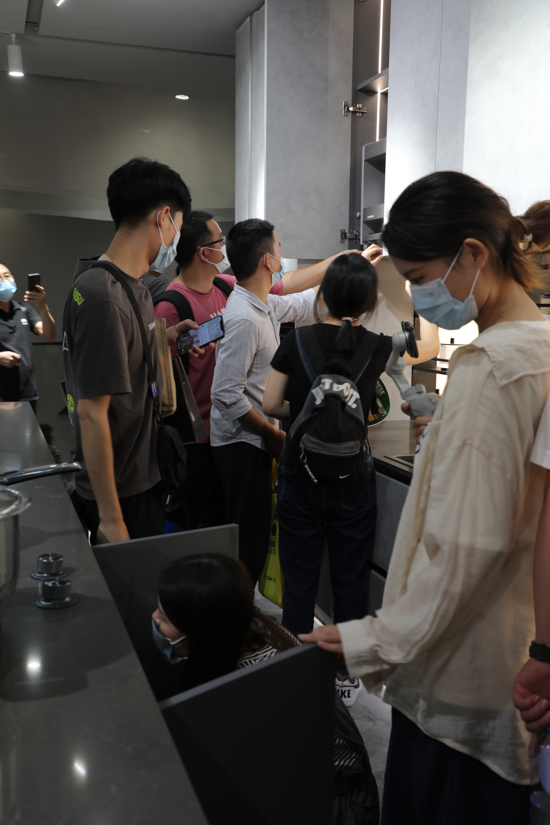 美满收官|卡诺亚颜质全开绽开2022中国广州定制家居展